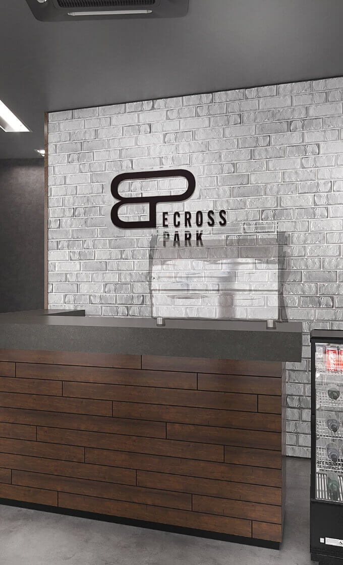  E CROSS PARKを開設